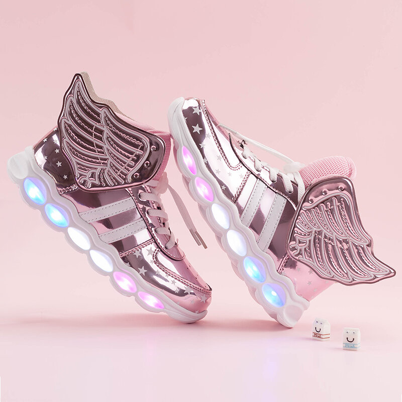 Sneakers luminose Boy Girl Cartoon LED Light Up Shoes Glowing with Light scarpe per bambini Sneakers a Led per bambini stivali per bambini di marca