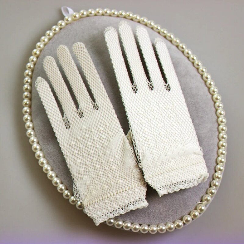 1 Pasang Wanita Krem Crochet Sarung Tangan Wanita Upacara Sarung Tangan Pernikahan Pengantin Mewah Rajutan Tulle Pendek Sarung Tangan untuk Pesta Prom KYY9075