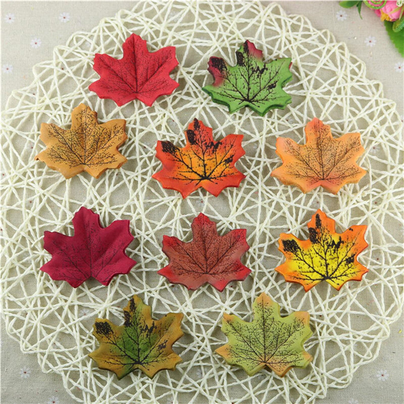 1000 sztuk sztuczne liście klonu Multicolor żywe fałszywe liście jesienne na wesele strona główna stół piętro święto dziękczynienia Home Decor