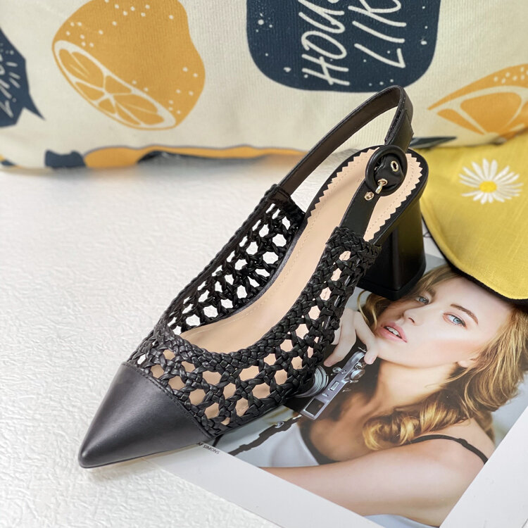 Sandalias de malla transpirables para mujer, zapatos de Color puro, a la moda, con tacones grandes y temperamento, novedad de verano 2021
