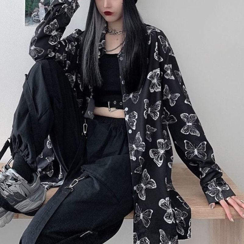 QWEEK Kemeja Hitam Harajuku Cardigan Berkancing Gambar Binatang Wanita Blus Antik Atasan Lengan Puff Musim Semi Korea 2021 Fashion Chic