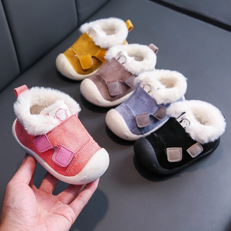 Winter New Baby Cotton Shoes Winter Plus Velvet Toddler Shoes Soft Bottom Warm Baby Boys and Girls 1-2 Years Old Cotton Shoes