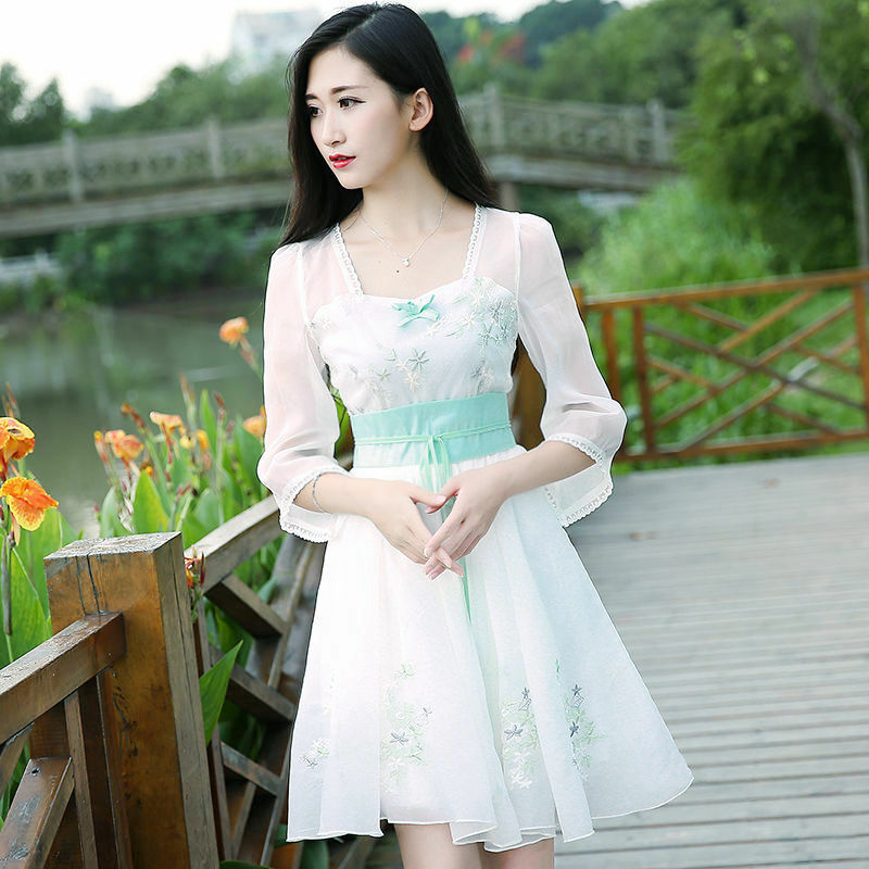 요정 틈새 여름 드레스 새로운 유럽 스타일 복고풍 한 중국 의류 자수 요정 드레스 신선한 프레피 스타일 드레스