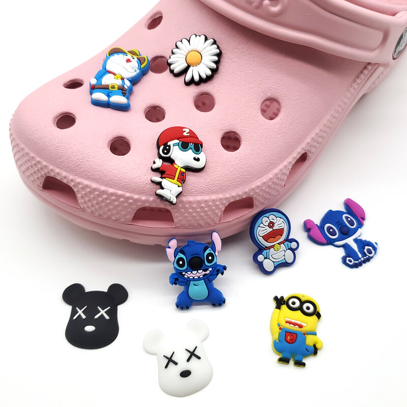 Breloques de chaussures en PVC pour enfants, 1 pièce, acessoires de chaussures de personnage de dessin animé, sabots en forme de crocodile, décorations à boucle, cadeaux de noël, jibz