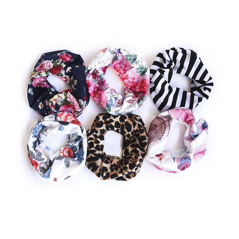 Soft Skin-friendly Warm Infant Hat and Scarf Two Piece Set Cute Print Infant Caps Newborn Headwear Hair Accessories Photo Props