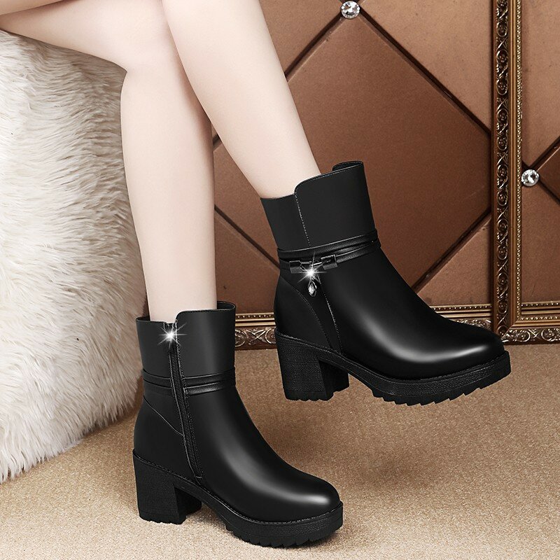 Women's Winter Anlke Boots 2021 Casual Plus Velvet Thick Warm Snow Boots Female Leather High Heels Plush Short Boots Shoes