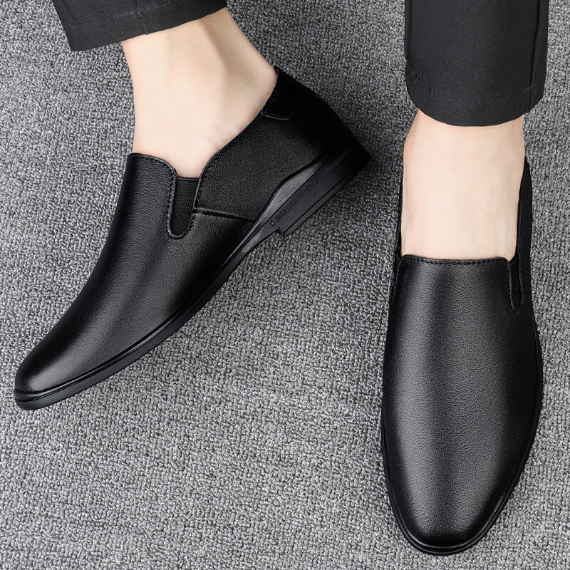 Modne męskie buty slip on fashion Style czarne prawdziwa skóry buty outdoor elastyczna siła antypoślizgowe męskie trampki luksusowe buty man