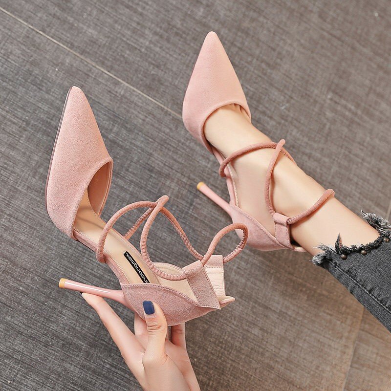 사계절 여성 스웨이드 하이힐 9cm2021 새로운 지적 스틸 레토 패션 섹시한 블랙 웨딩 신발 누드 신부 신발
