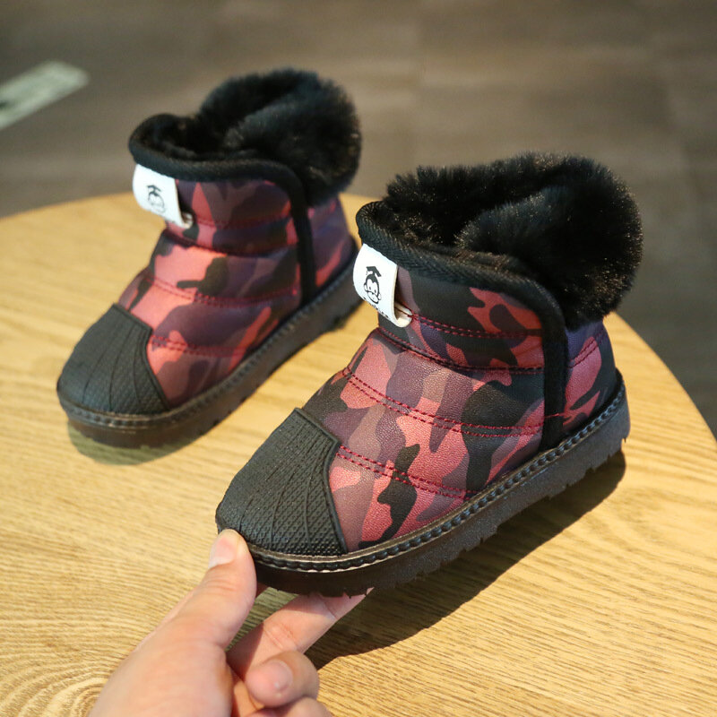 Zapatos de invierno para niños, botas de nieve cálidas de camuflaje a la moda, botines impermeables de PU, suaves y antideslizantes