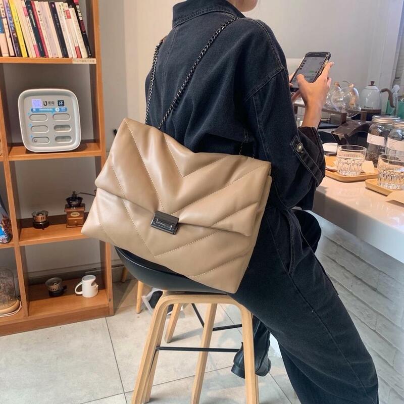 Jednokolorowe torby na ramię ze skóry PU 2021 projektant łańcuchy damskie torby na ramię luksusowe biała dama torba torebka Bolso Mujer