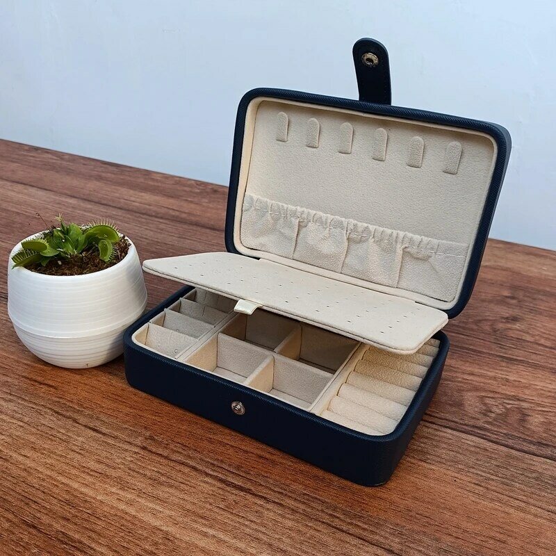Novo 2021 couro portátil caixa de jóias duplo simples brincos anel de jóias caixão pode conter 68 brincos