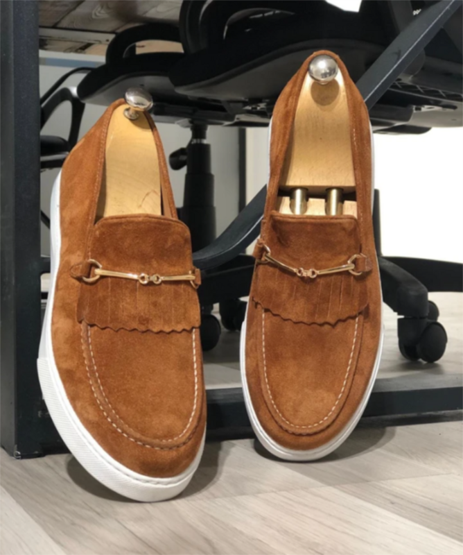 Men's Solid Color Suede Classic Fringed Metal Stitching Round Toe Flat Heel Comfortable Fashion Casual All-match Loafers YX096