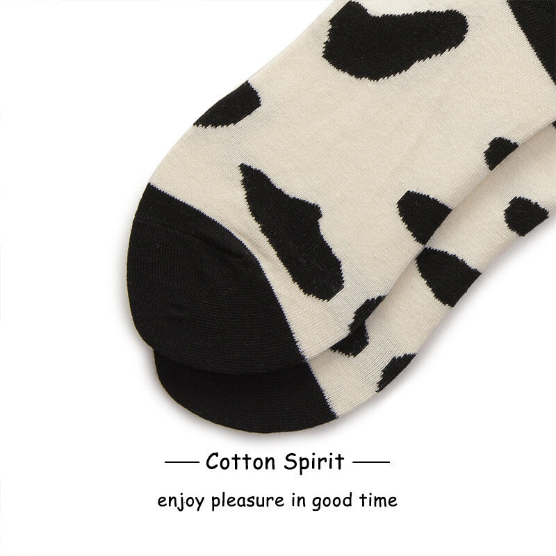 Kuh Gedruckt Socken Schöne Harajuku Japanischen Stil Baumwolle Frauen Trend Winter Warme Socken Calcetines Mujer Ey *