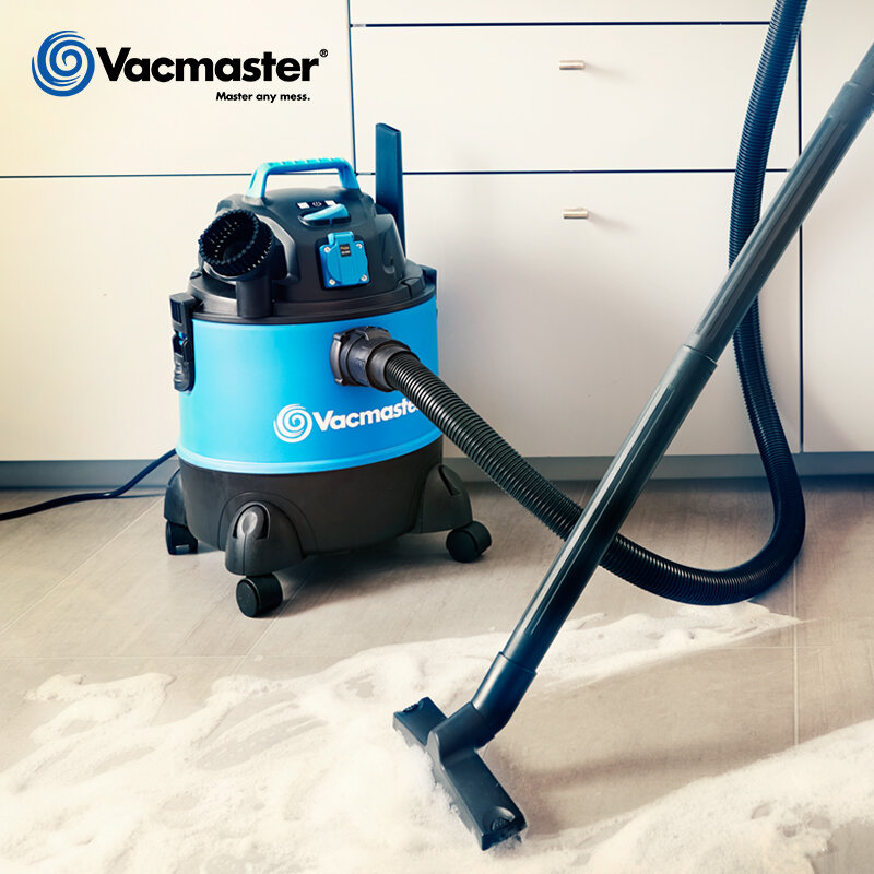 Vacmaster Industrial Vacuum Cleaner Wet Dry Vacuums with Power Tool Socket Dust Collector Garage Workshop Cleaner