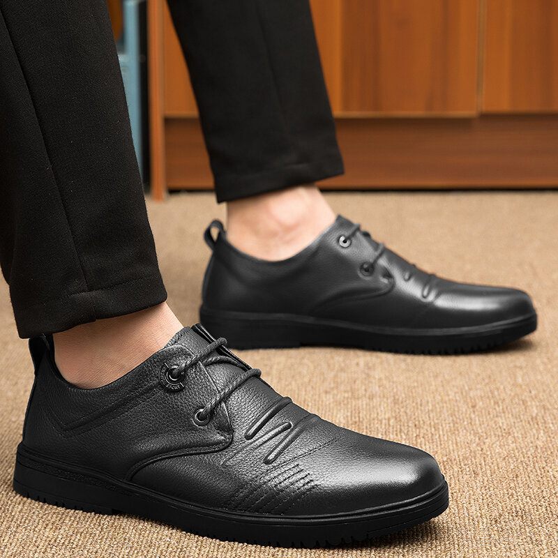 Couro masculino outono e inverno nova tendência all-match britânico macio-solado couro placa sapatos masculinos sapatos de couro casual