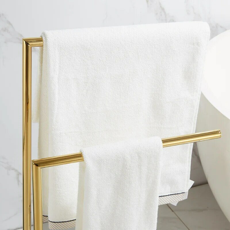 Łazienka nieperforowane ręczniki kąpielowe stojak podłogowa stojąca Hotel Marbl złoty uchwyt na ręczniki wanna mosiężna półka na ręczniki CN (pochodzenie)