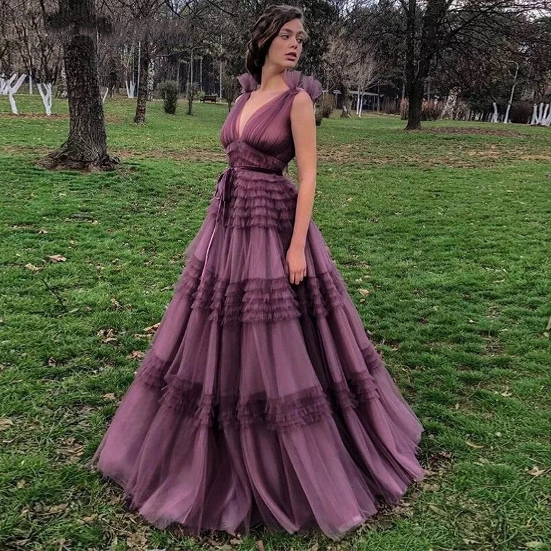 Elegant A-Line Prom Dresses 2021 V-Neck Pleat Ruched Long Party Evening Gown For Women Floor Length Tulle Backless Custom Made