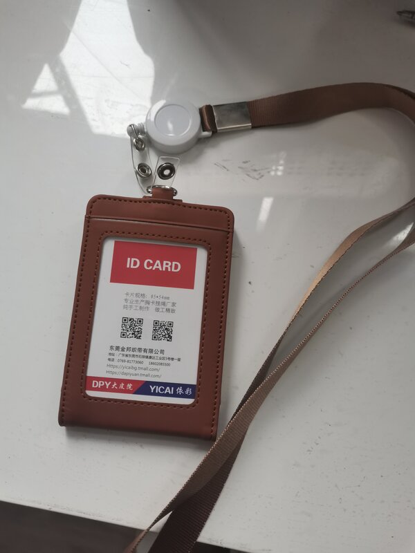 Porta carte PU porta carte di credito con cordino retrattile porta carte di identità per donna