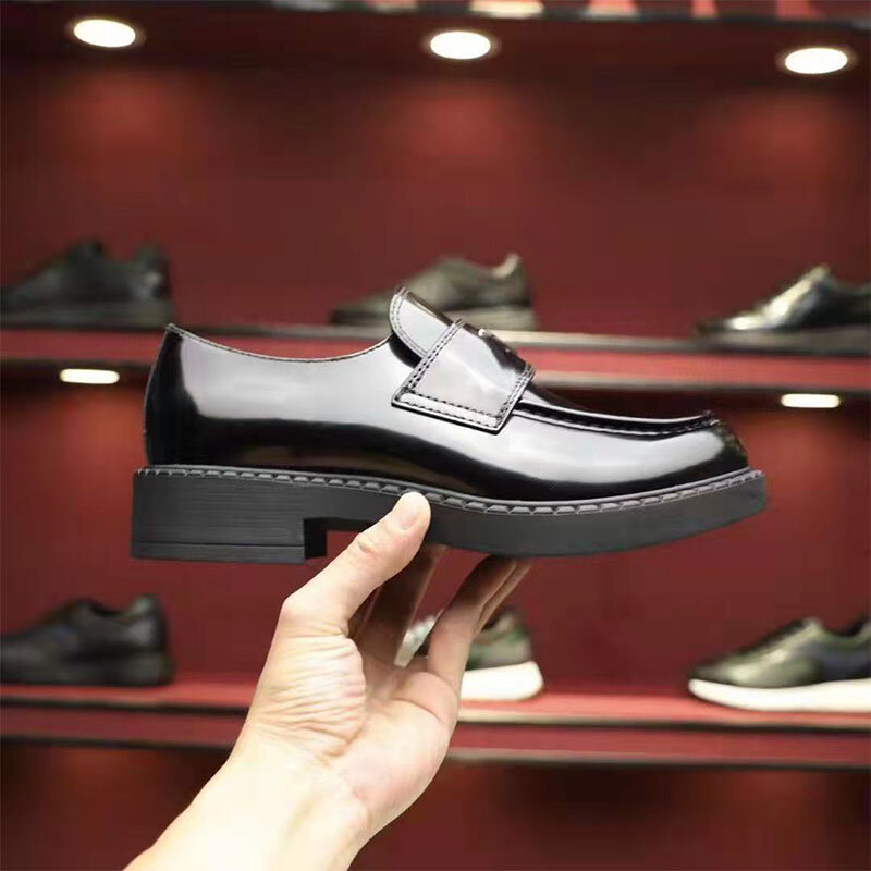Zapatos individuales negros para hombre, mocasines de cuero con tacón bajo y punta redonda, informales, de negocios, talla 39-45