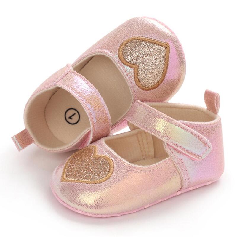 Lucu Bayi 0-18M Gadis Berbentuk Hati Anti-Slip Putri Kasual Balita Lembut Bersol Pertama Walkers sepatu
