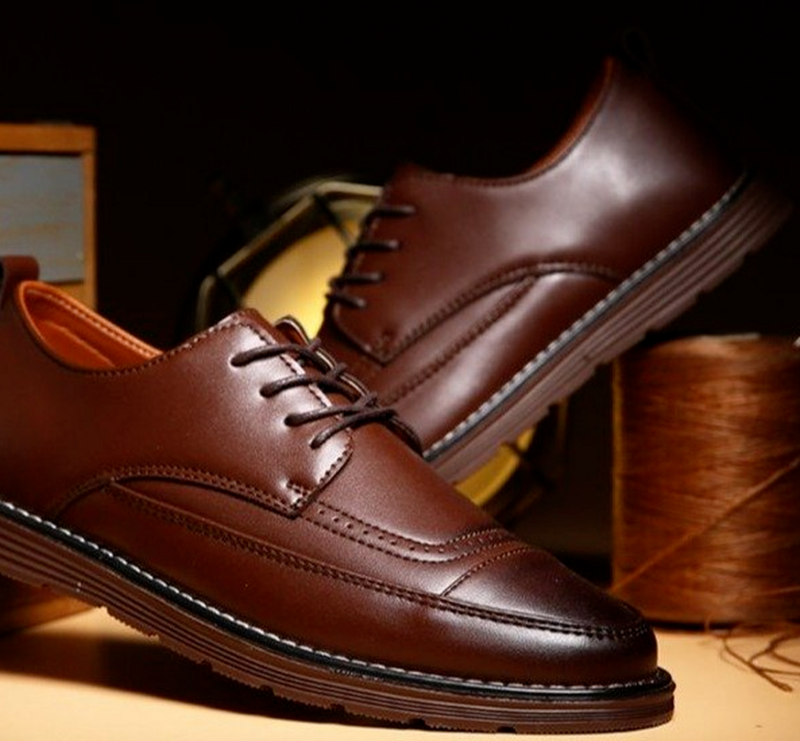 Nuevas llegadas De encaje De alta calidad-De la Pu De moda Casual De cuero De tacón bajo De moda Zapatos tipo Oxford para hombres Zapatos De Hombre KE338