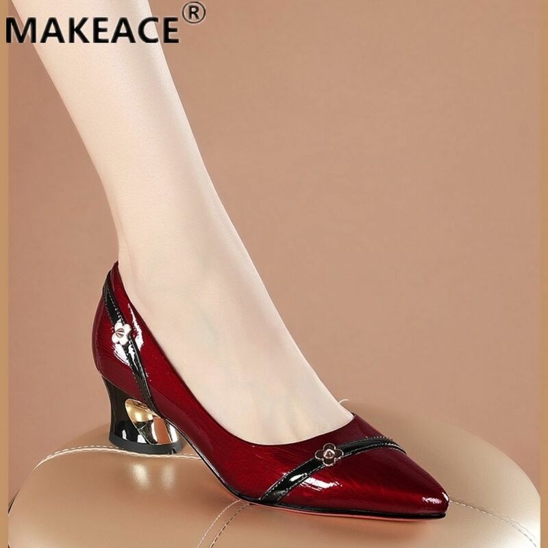 Fashion Women's Shoes 2021 New with Heel Mother Shoes INS Pointed Trendy Banquet Shoes Shallow Mouth Ladies Leather Shoes