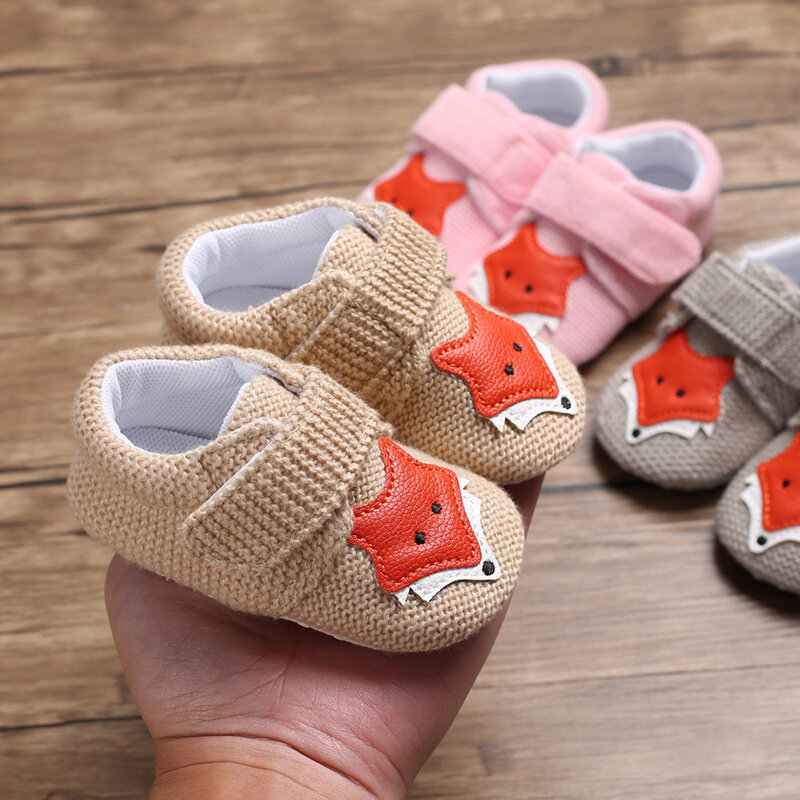 Zapatos antideslizantes para bebés recién nacidos, calzado con dibujos de animales, suela suave, bonitos y cálidos, 2021