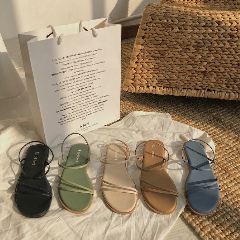 Kobiety letnie klapki moda wąski pasek z wystającym palcem Sexy Beach Casual Outdoor buty damskie mieszkania 2021 nowe sandały damskie