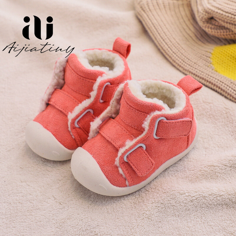 Chaussures d'hiver pour bébés garçons et filles, bottes antidérapantes pour premiers pas, baskets chaudes en peluche pour nourrissons à semelle souple, 2020