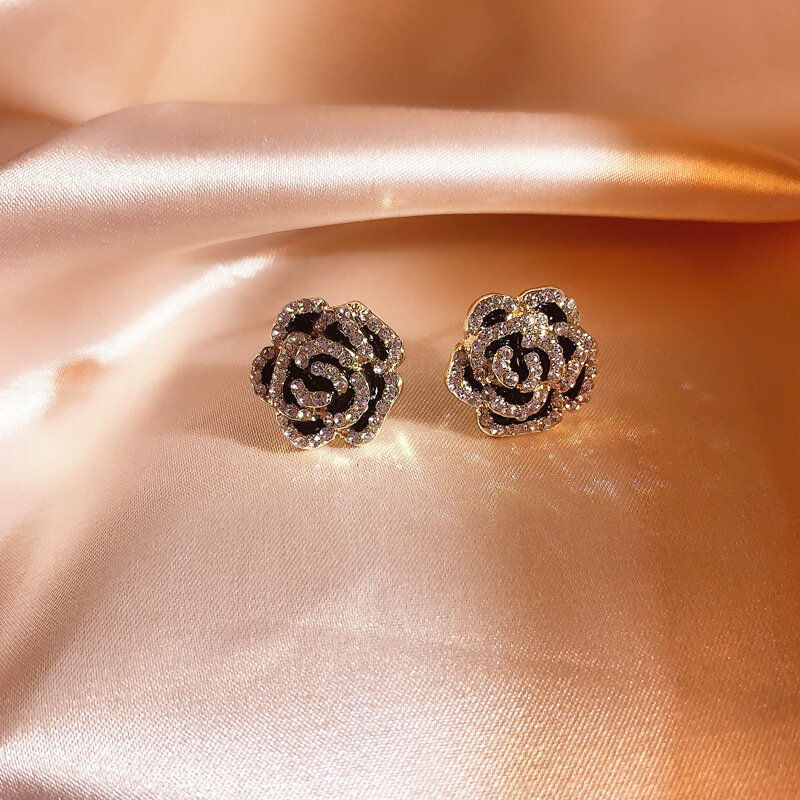 VENTFILLE 925 Perak Murni Berlian Anting Mode Wanita Retro Bunga Hitam Anting Sederhana Manis Kecil Perhiasan Hadiah