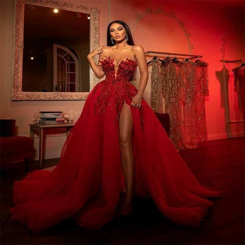 Rode Prom Dresses 2021 Side Slit Kant Applicaties Baljurk Puffy Floor Lengte Lange Pailletten Kralen Avond Jurken