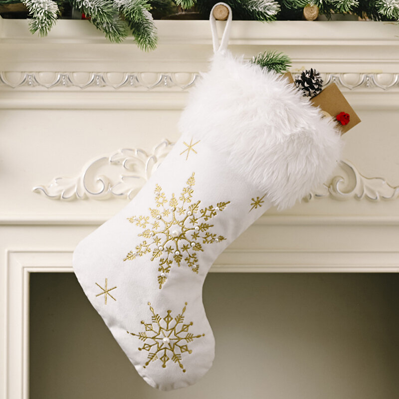 Medias colgantes bordadas para decoración navideña, medias bonitas para Familia, H9