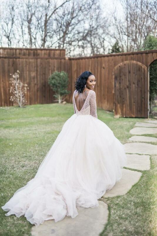 Afrykańskie suknie ślubne bez pleców linia długie rękawy perły koraliki Puffy suknia ślubna dla nowożeńców suknie ślubne kraju ogród