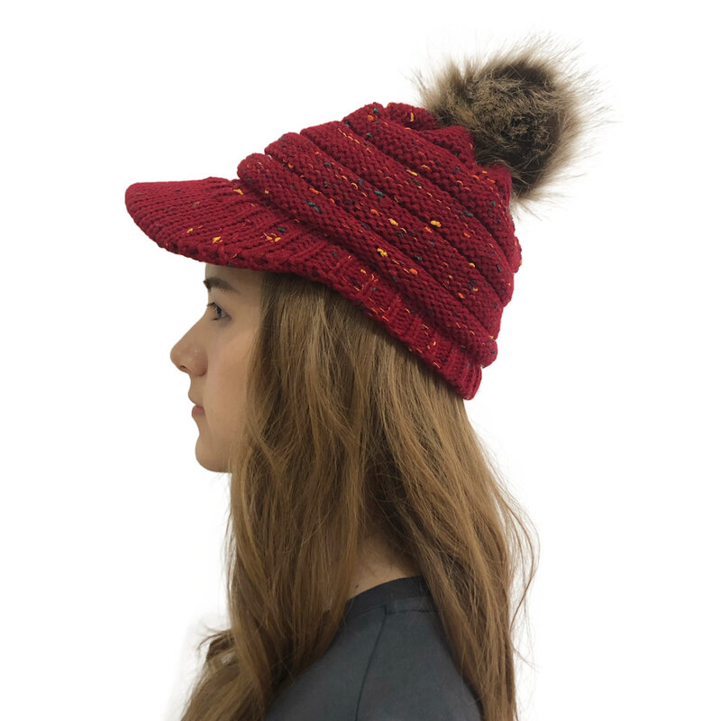ผู้หญิงถักหมวก Brim ผู้หญิงฤดูหนาว Warm Slouchy ถักหมวกกะโหลกศีรษะหมวก Visor pom