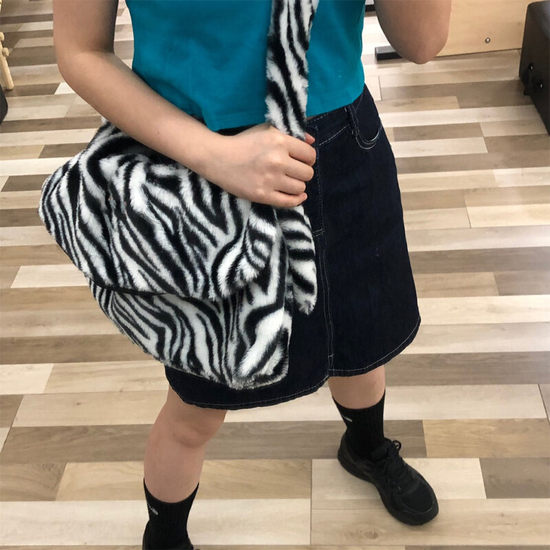 Nova zebra padrão de pelúcia sacos de ombro para as mulheres outono e inverno moda mensageiro sacos senhora vintage grande capacidade bolsa feminina