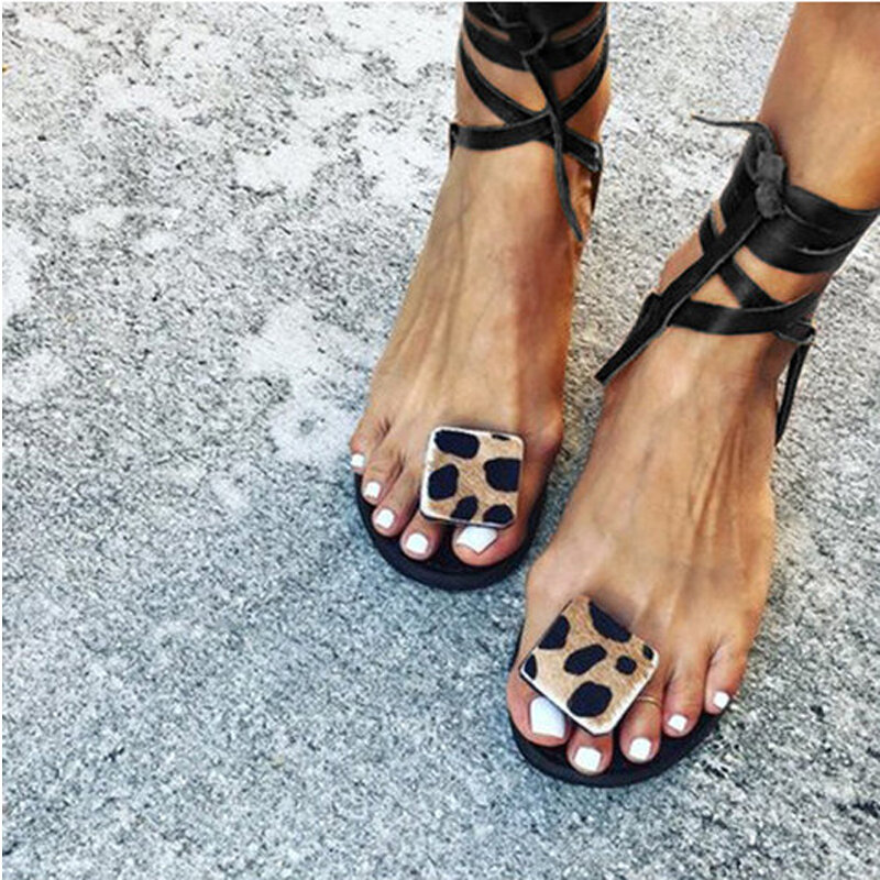 NAN JIU MOUNTAIN 2020 Sandal Datar Musim Panas Wanita Sandal Kaki Terbuka Buatan Tangan Motif Macan Tutul Seksi Sandal Flip-Flop Ukuran Besar 35-43