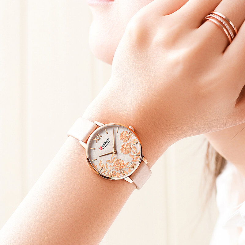 2020 CURREN moda Casual orologi da donna in pelle bellissimo Design unico quadrante orologio da polso al quarzo orologio da donna alla moda
