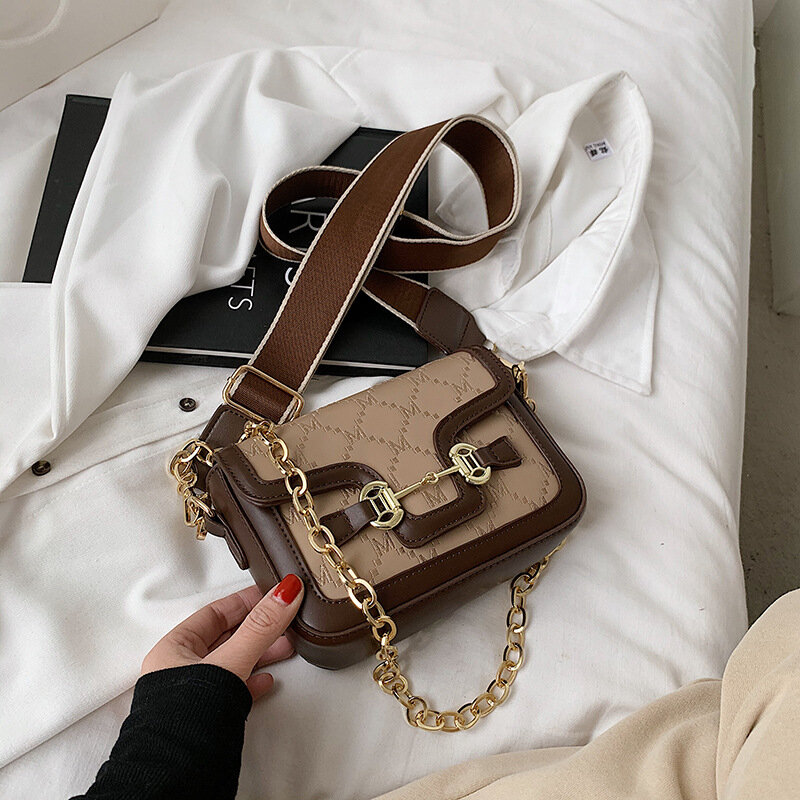 المرأة رسالة التطريز حقيبة ساعي العلامة التجارية ريترو تصميم سلسلة حقيبة كتف السيدات تنوعا اليومية هومبرو صندوق مربع صغير