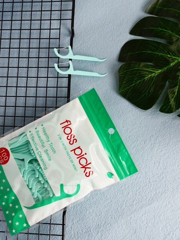 Kingubznis 6x100pcs Dental Flosser Peppermint Taste Toothpicks Floss Sticks Bagged Portable Tooth Picks Teeth Cleaning Oral Care