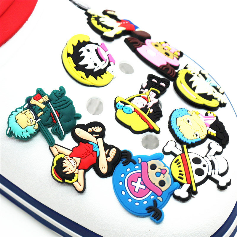 단일 판매 1pcs PVC 구두 매력 Luffy 구두 액세서리 만화 한 조각 구두 장식 croc jibz 아이의 파티 X-mas 선물