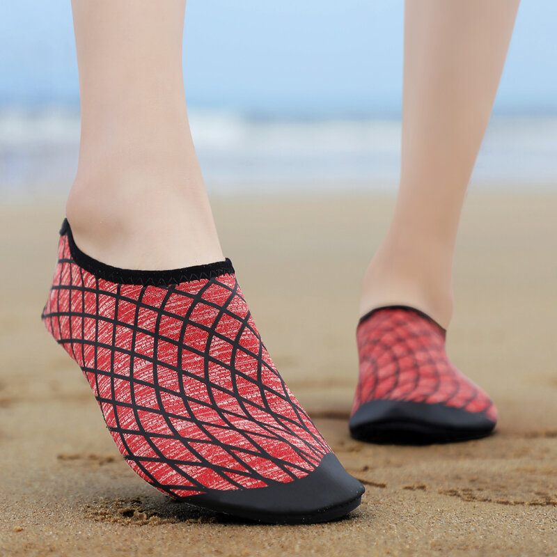 2021 للجنسين داخلي تجريب اليوغا أحذية النساء الرجال السباحة الغوص المنبع أحذية عشاق الشاطئ أحذية ماء بيرفوت أكوا