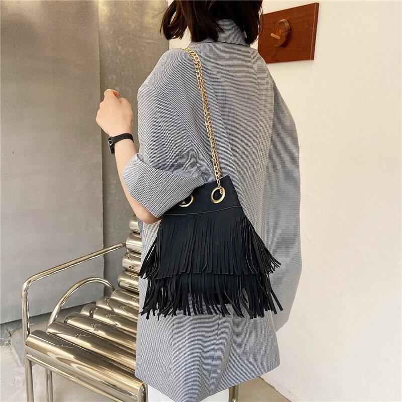 Винтажные женские сумки-мессенджеры на плечо с кисточками, дамская сумка-мешок на цепочке в стиле ретро, кожаная женская сумка через плечо и...