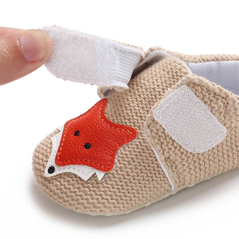 Zapatos antideslizantes para bebés recién nacidos, calzado con dibujos de animales, suela suave, bonitos y cálidos, 2021