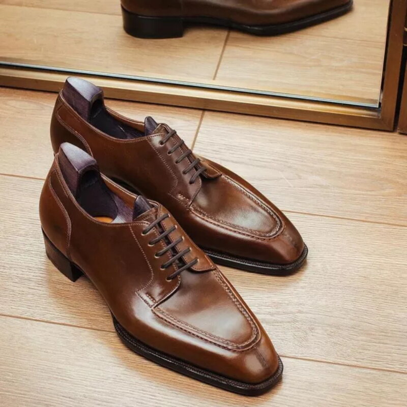 Męskie ręcznie robione PU na niskim obcasie szpiczasty nosek pasek klasyczny moda Retro Trend wszystkie mecze formalne biznesowe buty męskie na co dzień YX135