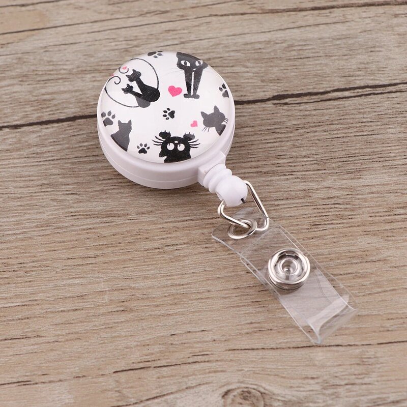 ER863 1pcs Hot Sales Black Cat Retractable Badge Reel Clip Student Friend Exquisite IC Card Badge Holder Gift Accessories