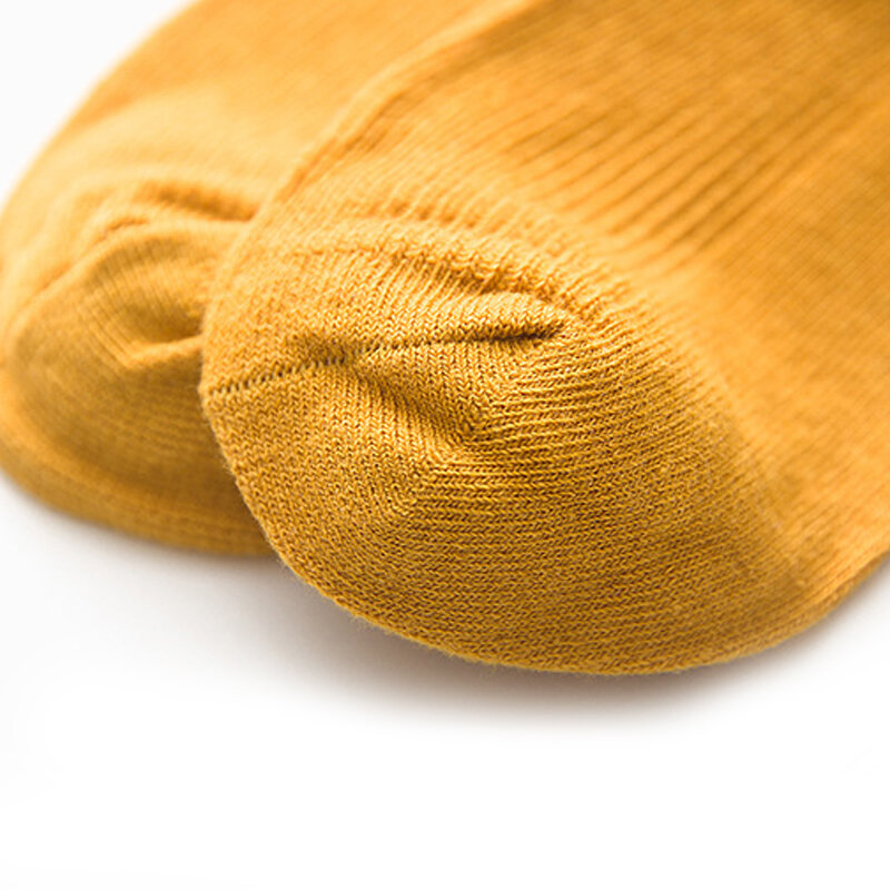 女性固体靴下靴下ミッドチューブソックスパイルヒープファッション新かわいい原宿キャンディー色の綿の冬暖かい