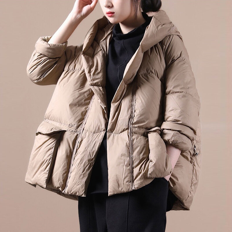 Пальто женское осенне-зимнее, черное, с капюшоном и карманами