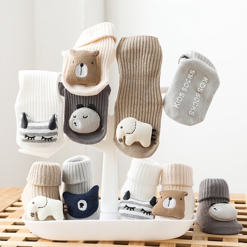 Meias de algodão macio para bebês, meias para recém-nascidos, de desenho de animal, meias infantis antiderrapantes para primavera e outono e inverno