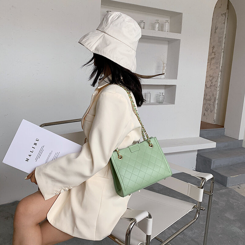 Ceavni Lingge borsa a tracolla grande con patta a catena da donna di design classico 2021 tendenze invernali borse a spalla in pelle PU di buona qualità