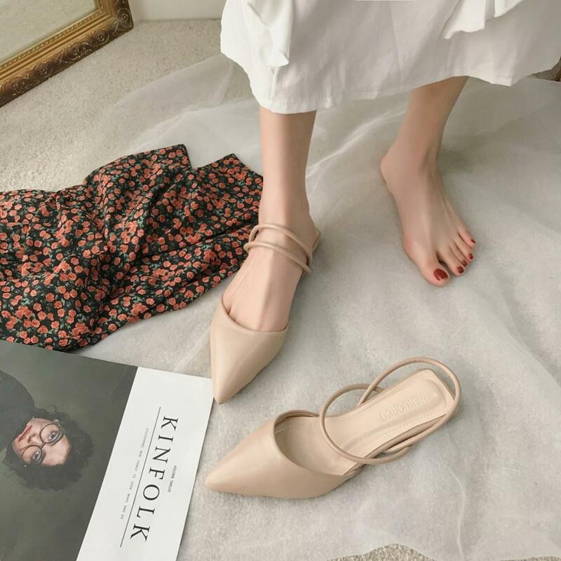 Zapatos planos de punta estrecha para mujer, zapatillas de verano Vintage con suela de goma, Sandalias de tacón Beige bajo, 2021